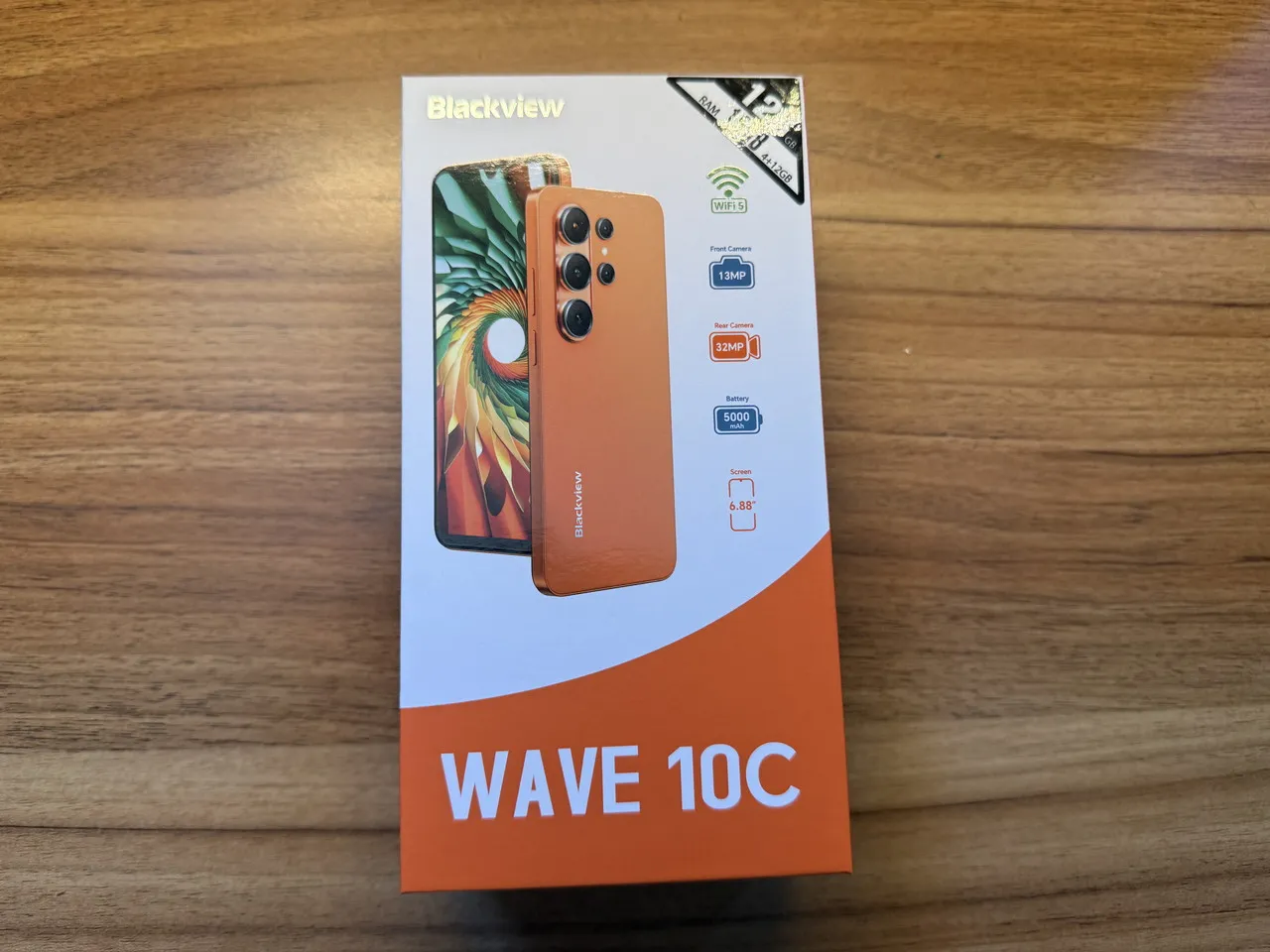 Blackview WAVE 10Cの外箱