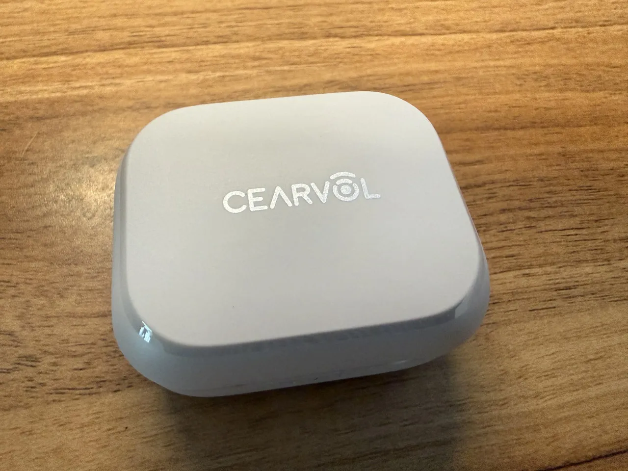 Cearvol Nanoの充電ケースの外観