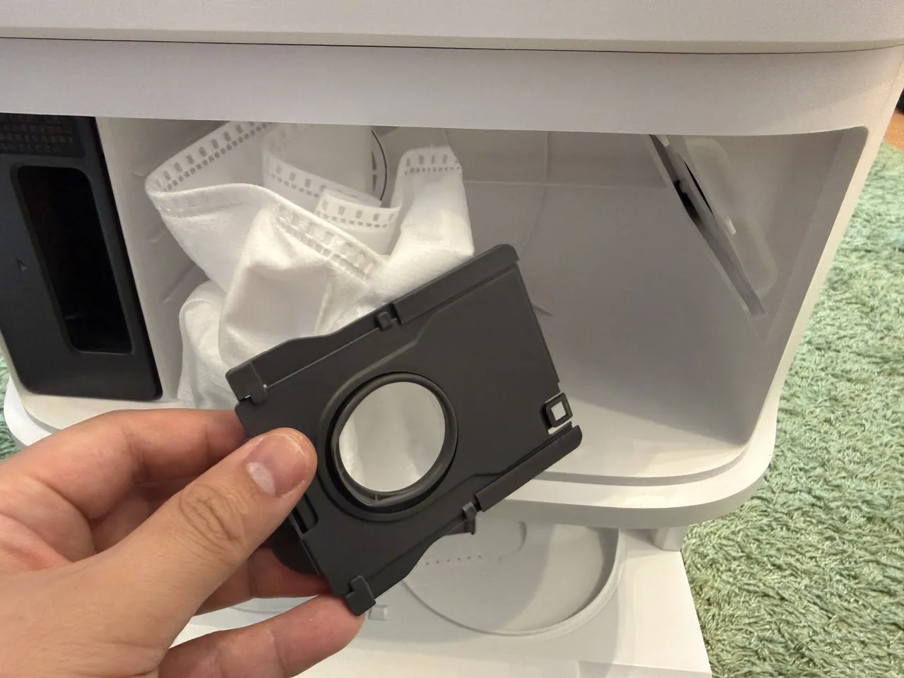 ダストバッグを取り出した
