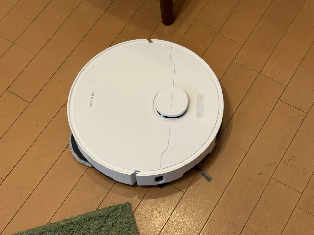 掃除中のDreame L10s Ultra Gen 3