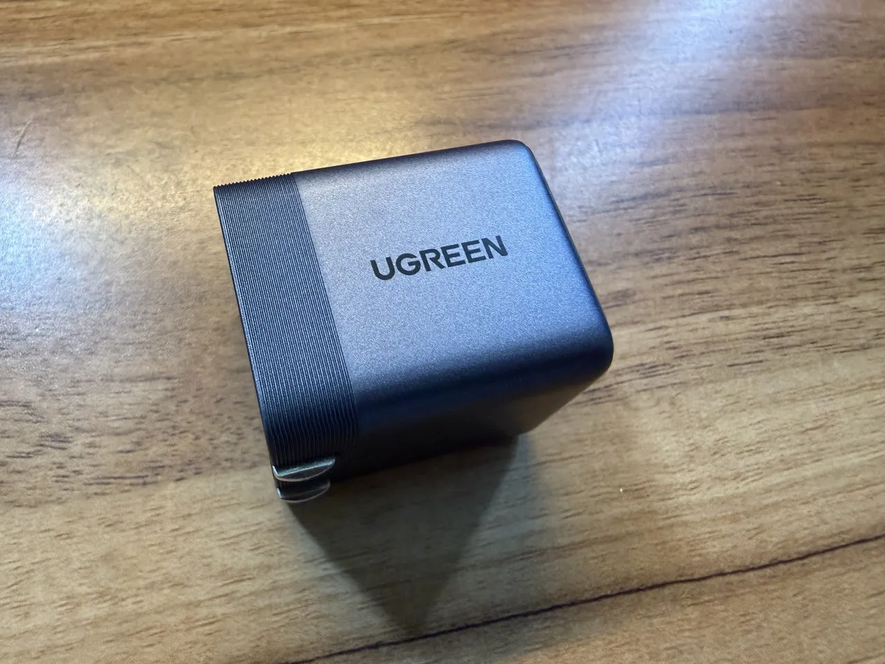 UGREEN Air 45W USB-C充電器の外観