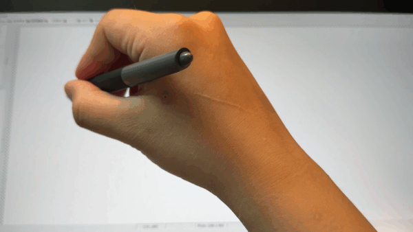 XPPen Artist 15.6 pro V2に線を描いている