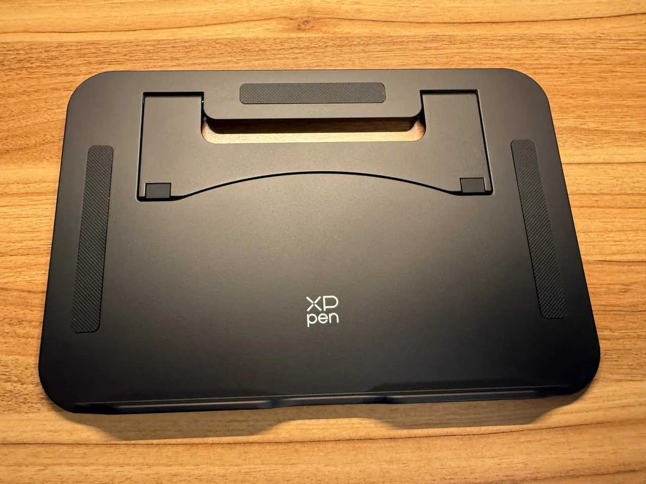 XPPen Artist 15.6 pro V2のスタンド