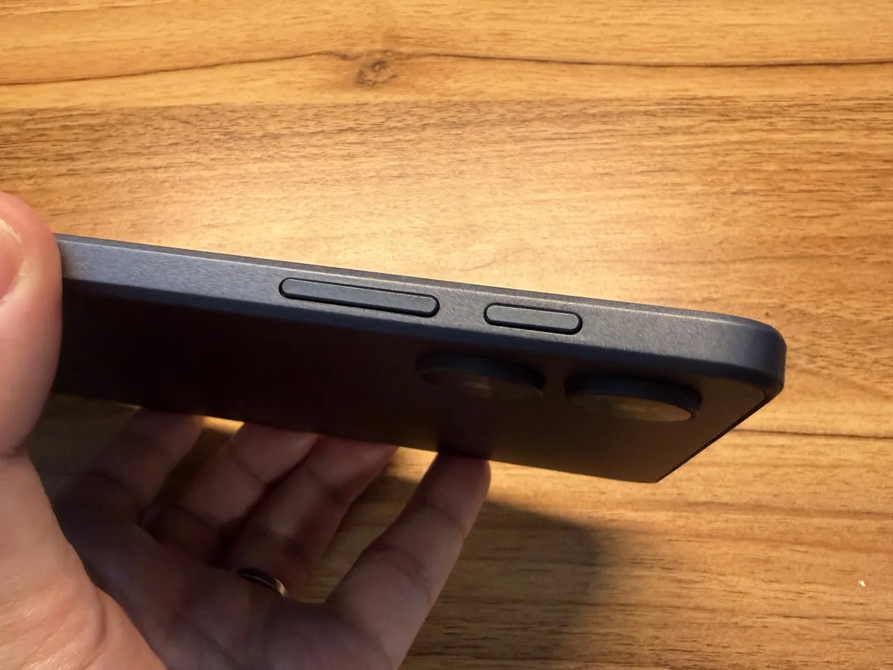 ALLDOCUBE iPlay 80 mini Proの右側面インターフェース