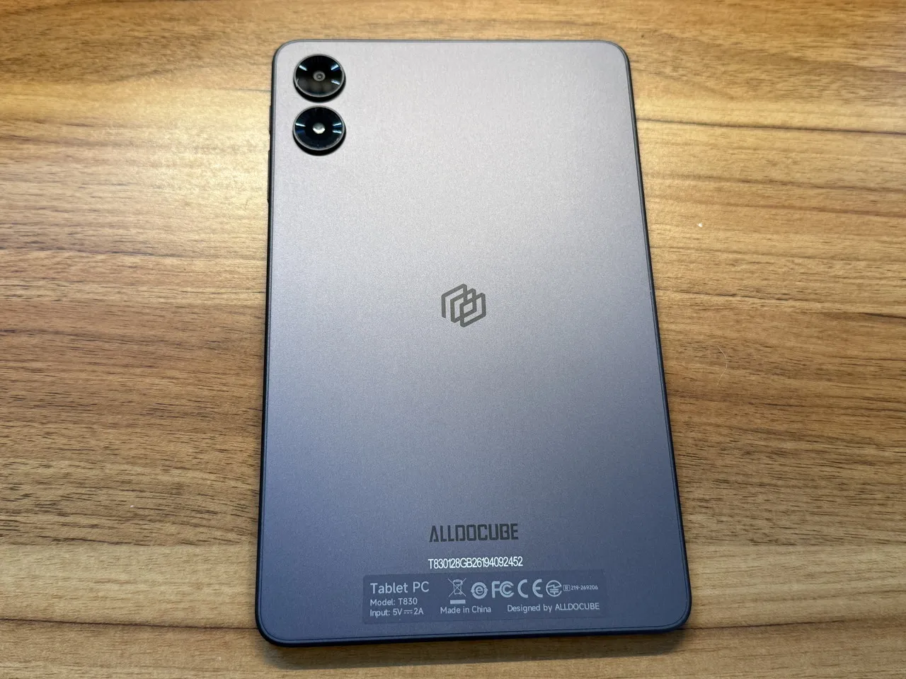 ALLDOCUBE iPlay 80 mini Proの背面