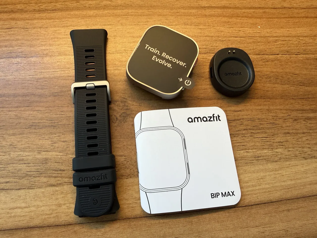Amazfit Bip Maxのパッケージ付属品一式
