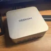 デスク上で稼働しているGEEKOM A9 MAX 2026