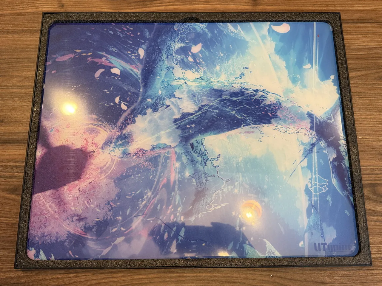 春を渡る ガラスマウスパッドの箱を開けた