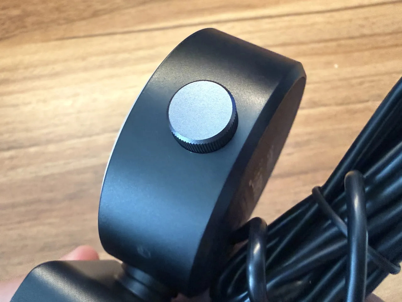 EMEET SmartCam S600Lの側面ボタン