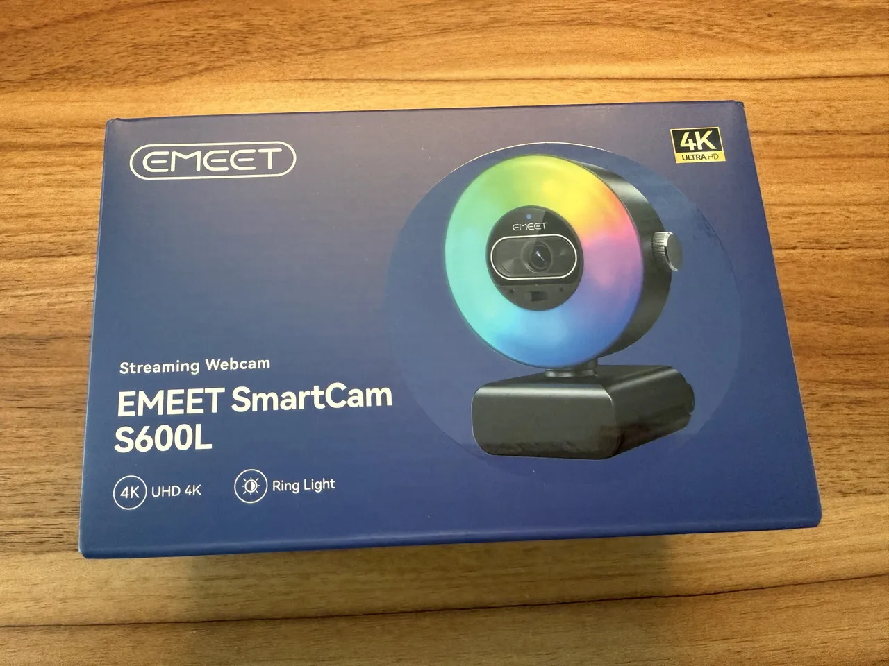 EMEET SmartCam S600Lの外箱