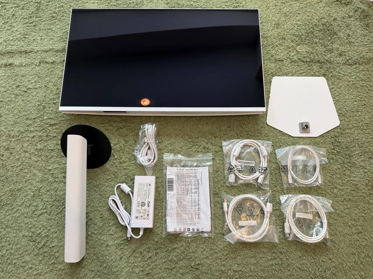 INNOCN GA32V1M MAXの付属品一式