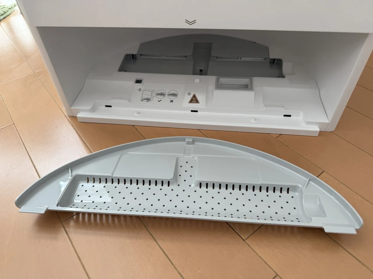 ステーション下部からウォッシュボードを取り出した