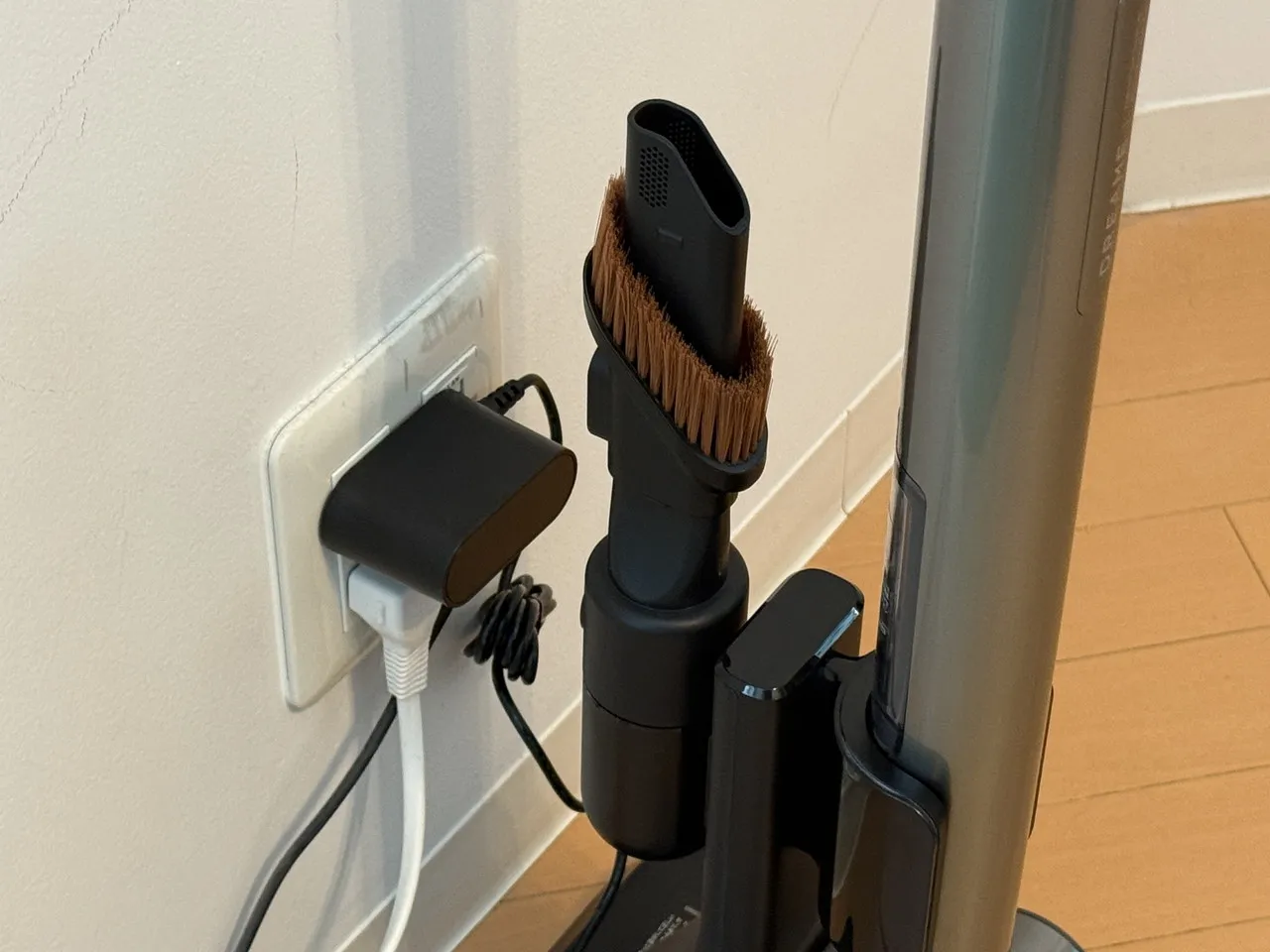 コンビネーションツールをスタンドに収納した