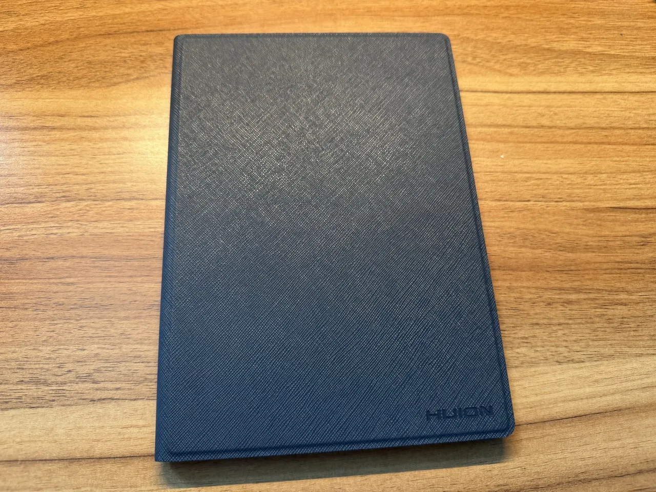 ケース装着状態のHuion Note E