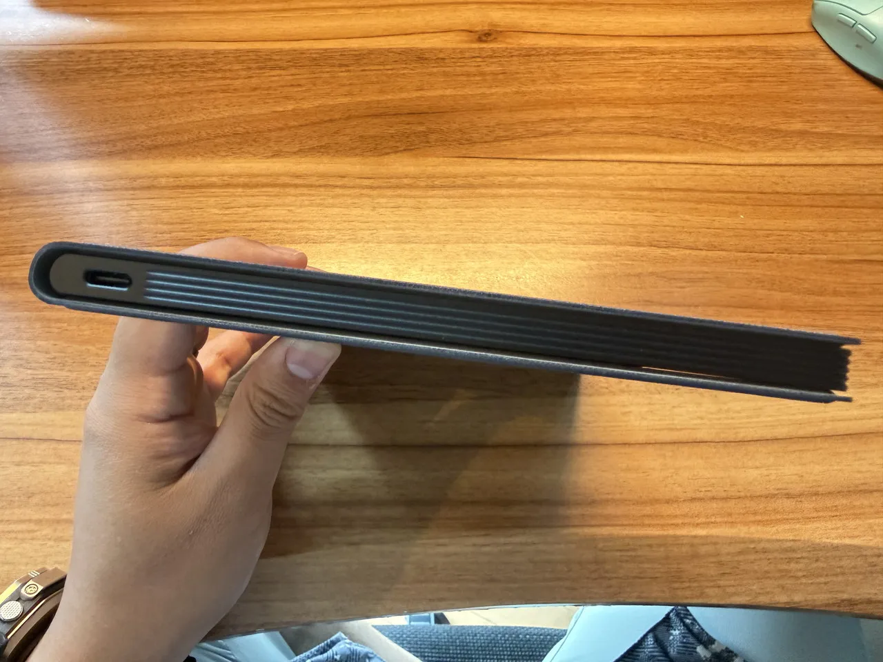 Huion Note Eの下部インターフェース