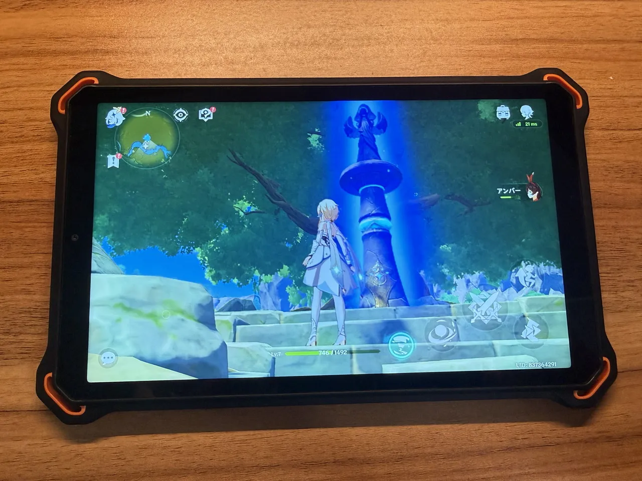 AGM PAD P3 Compactで原神をプレイしている