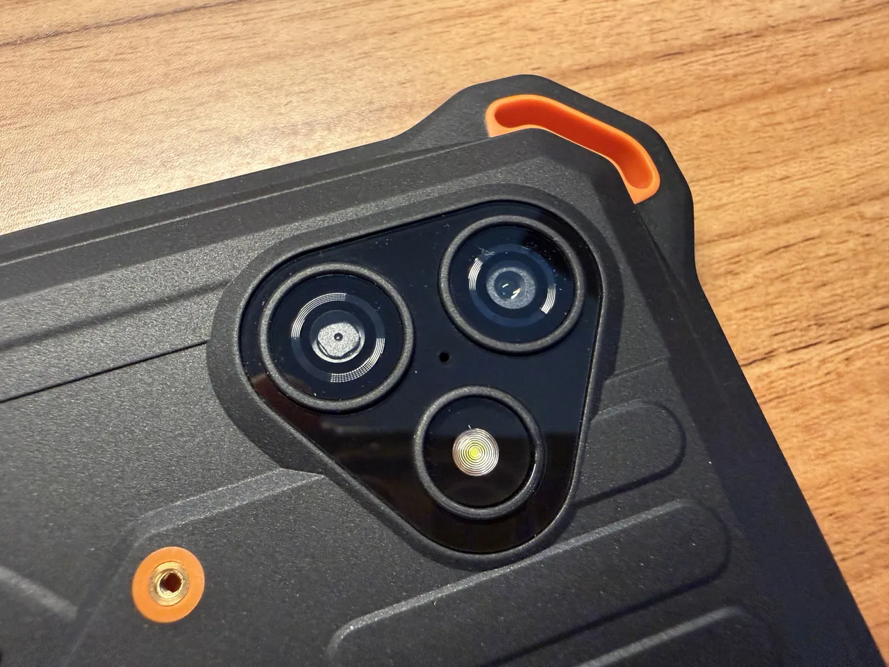 AGM PAD P3 Compactのリアカメラ