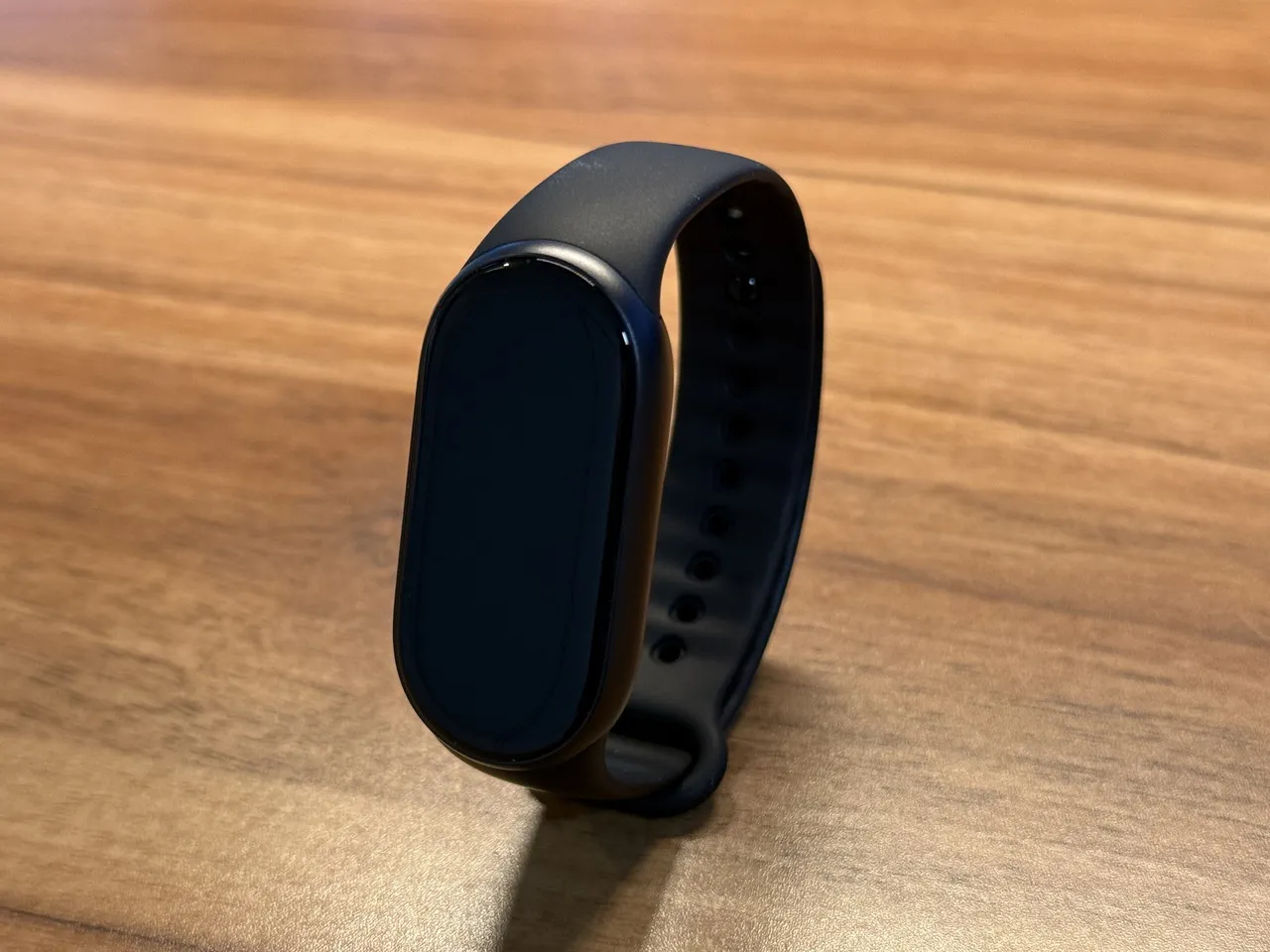 Xiaomi Smart Band 11の外観(右側アングル)