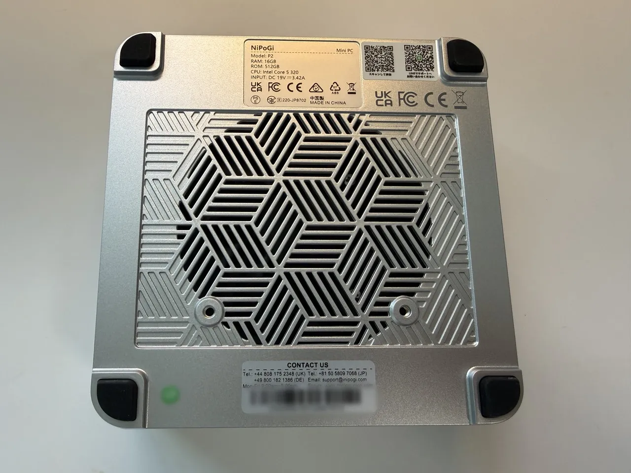 NiPoGi P2(Core 5 320)の底部
