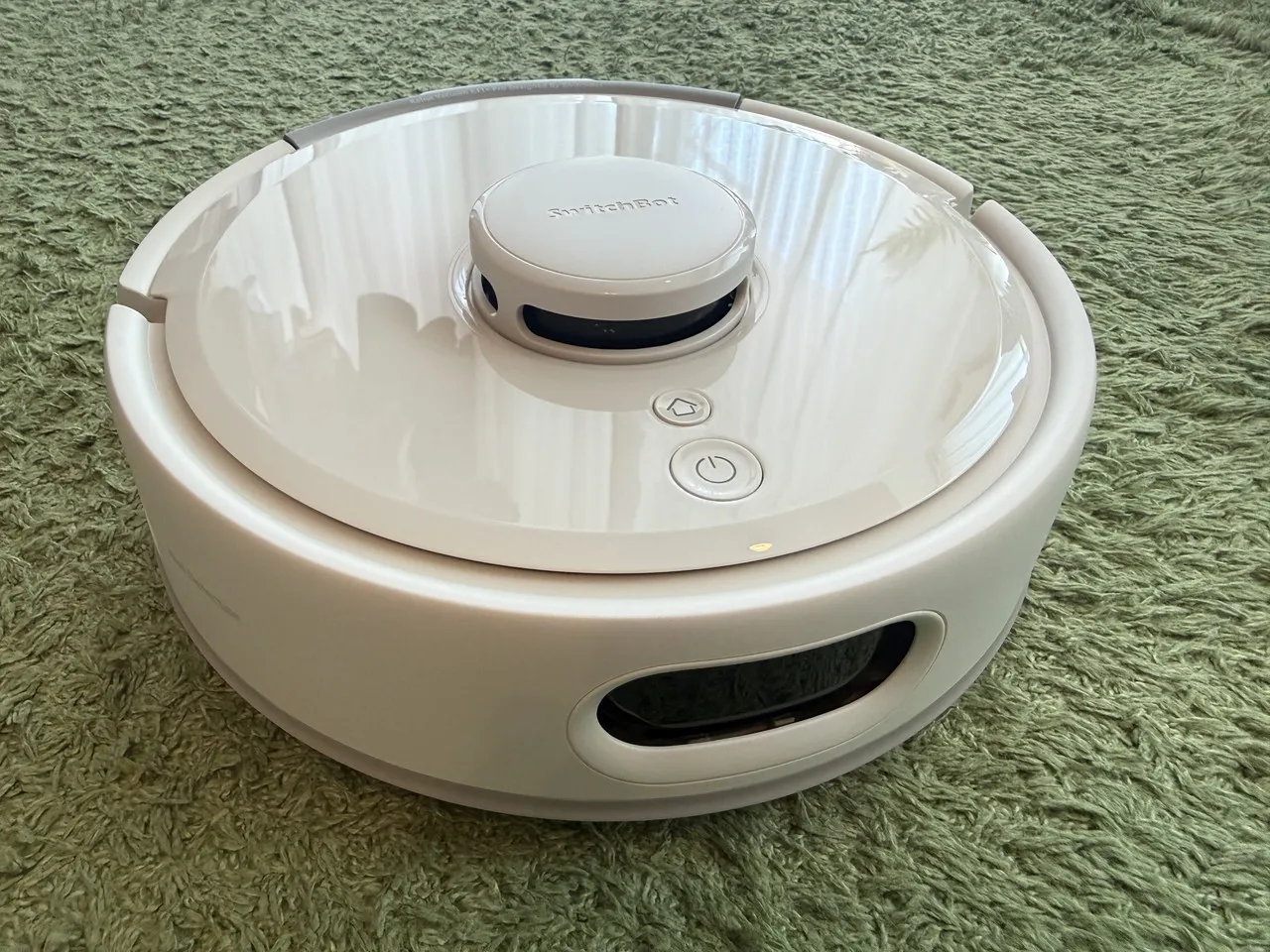 K11+ Proロボット本体の外観(正面アングル)
