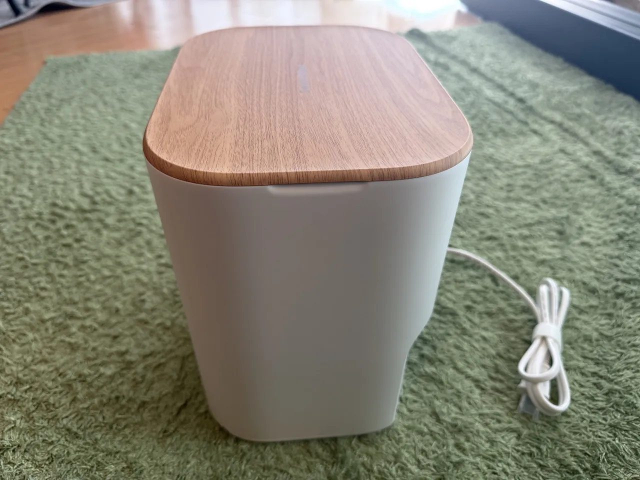 ゴミ収集ステーションの側面