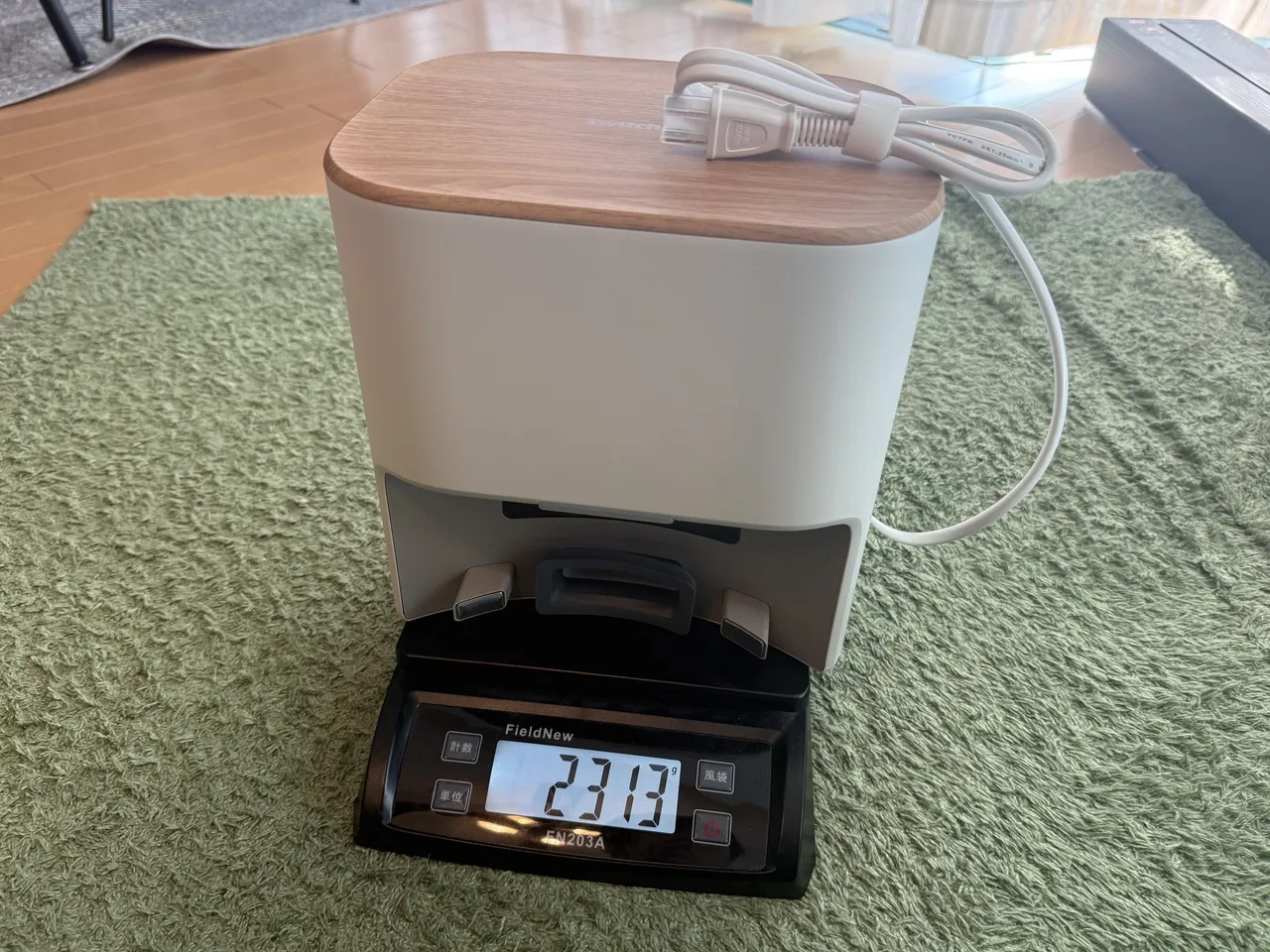 ゴミ収集ステーションを計量している