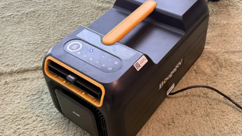 部屋に置かれたBougeRV PC35